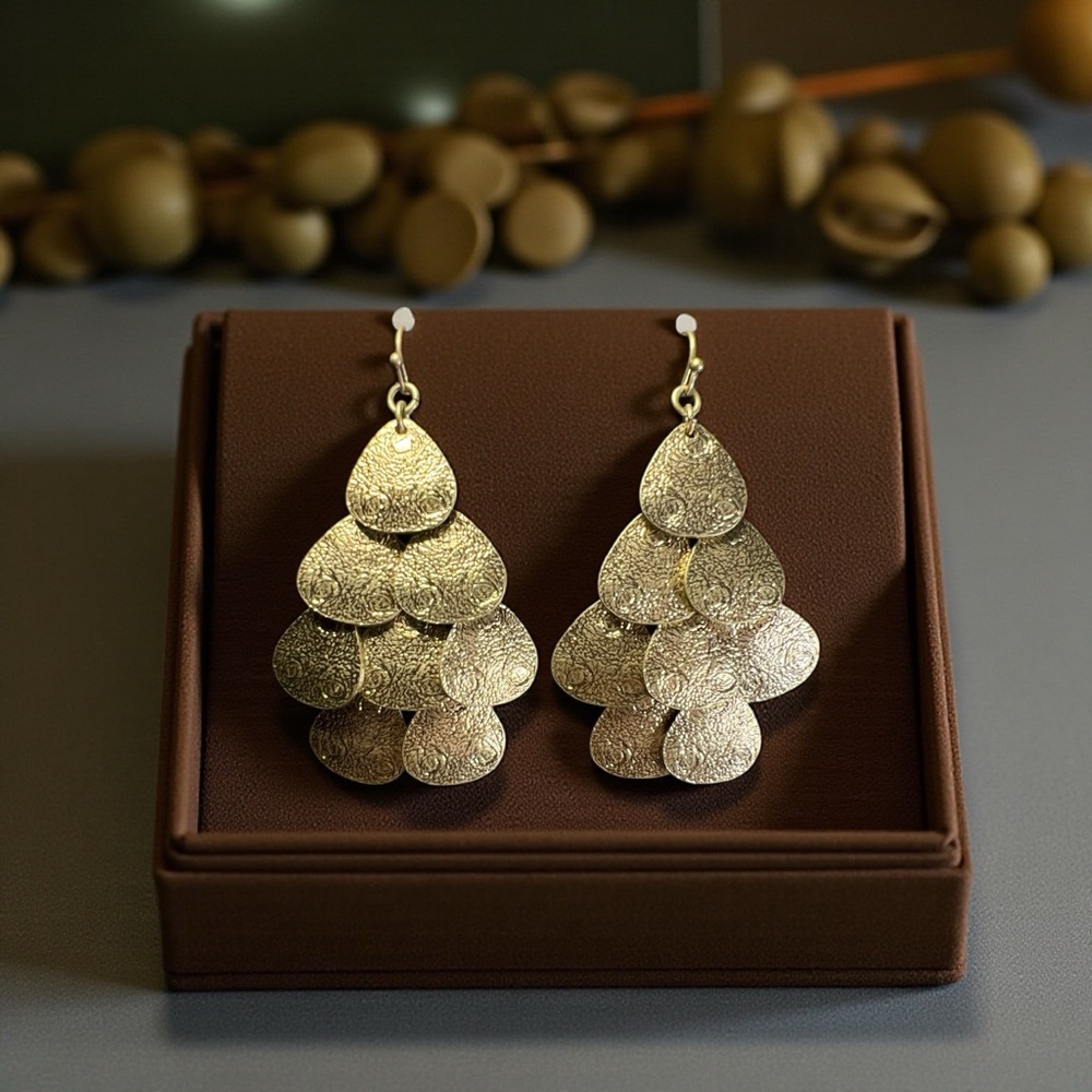 Elegant Gold Fern Leaf Dangle Earrings